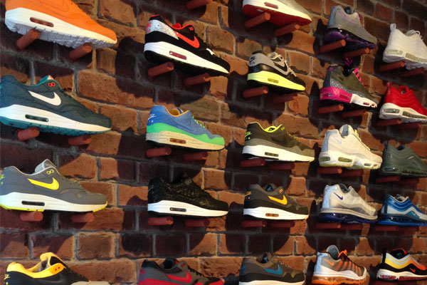 AM1, 95's, 90's. A strong selection of Quickstrike Nike's